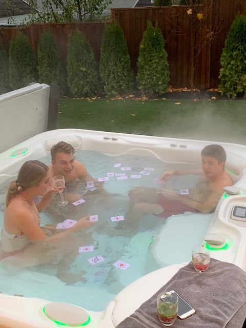 Wasserfeste Spielkarten, 2X Kartendeck mit jeweils 54 Karten, perfekt für Whirlpool, Camping, Festivals, Picknick und Outdoor