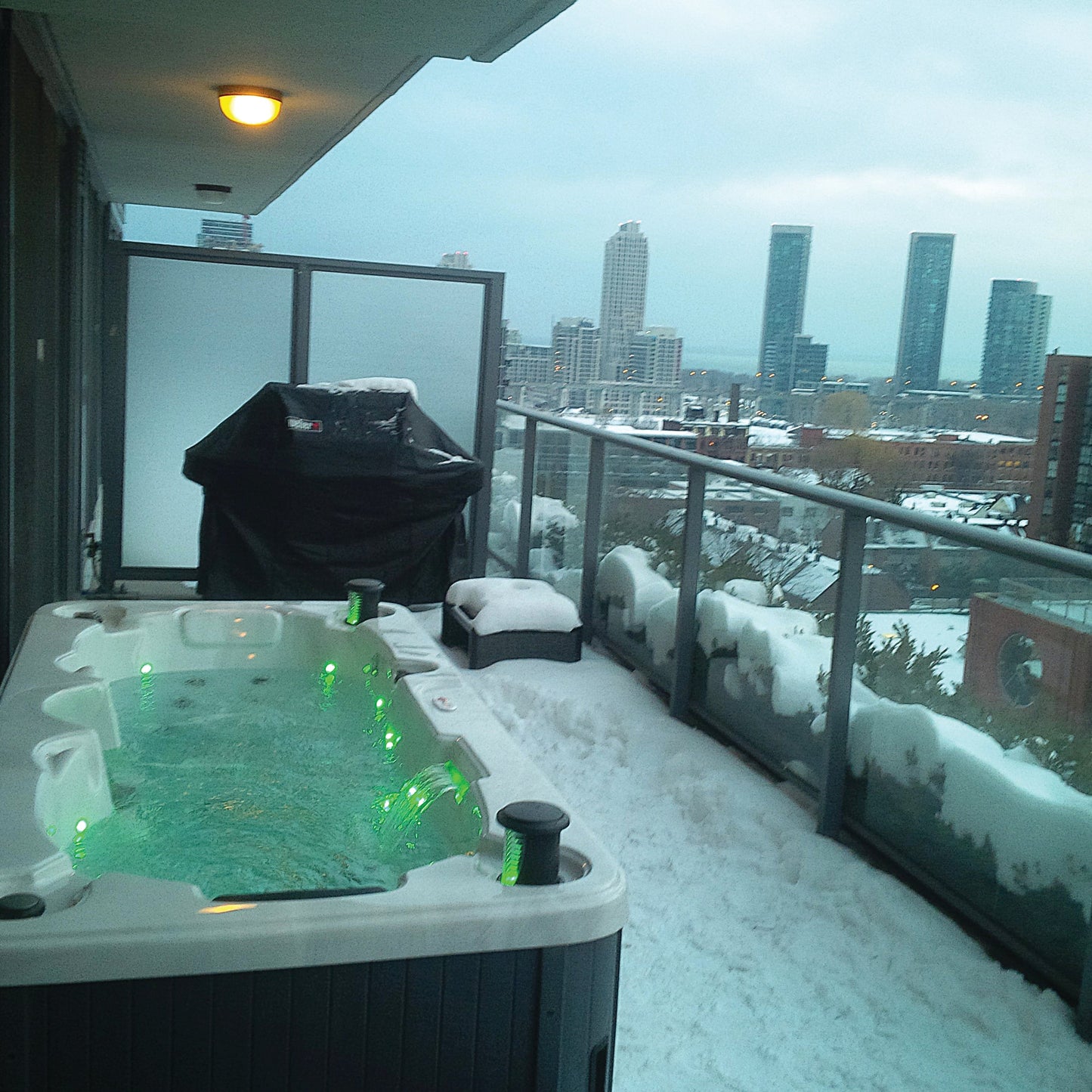 Yukon UV 2-Personen Whirlpool
