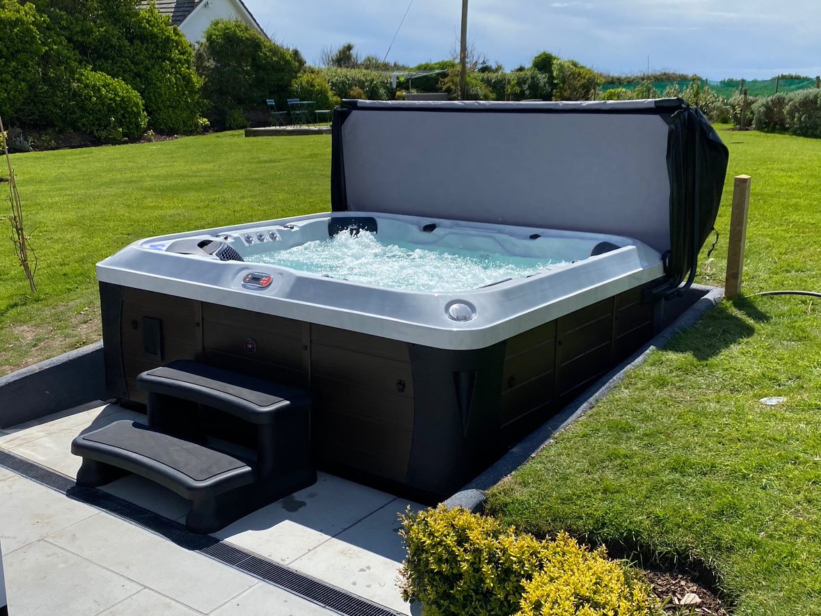 Alberta SF 7-Personen Whirlpool 2,4L x 2,16B x 0,93H m